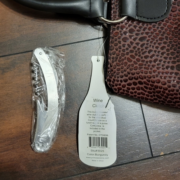 NWT Insulated Wine Clutch - Picture 3 of 4